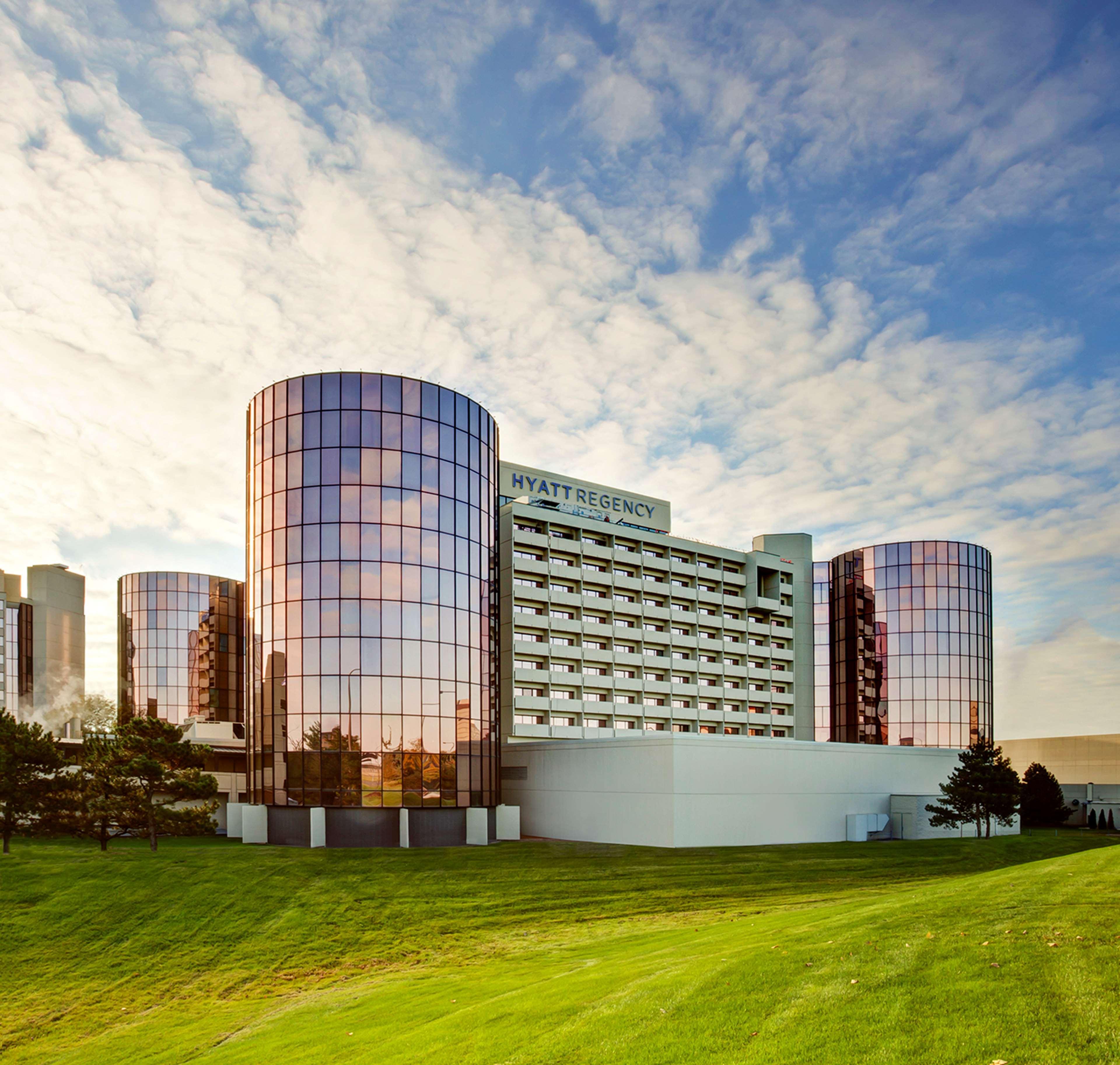 Отель Hyatt Regency O'Hare Chicago Розмонт Экстерьер фото